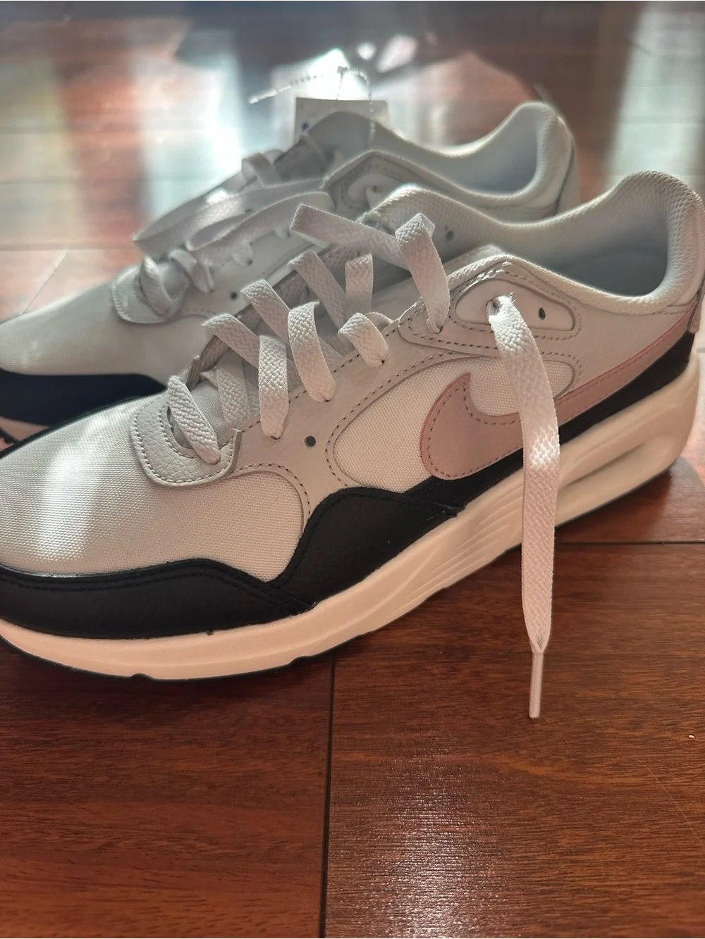 Nike women's Air Max size 8 brand new